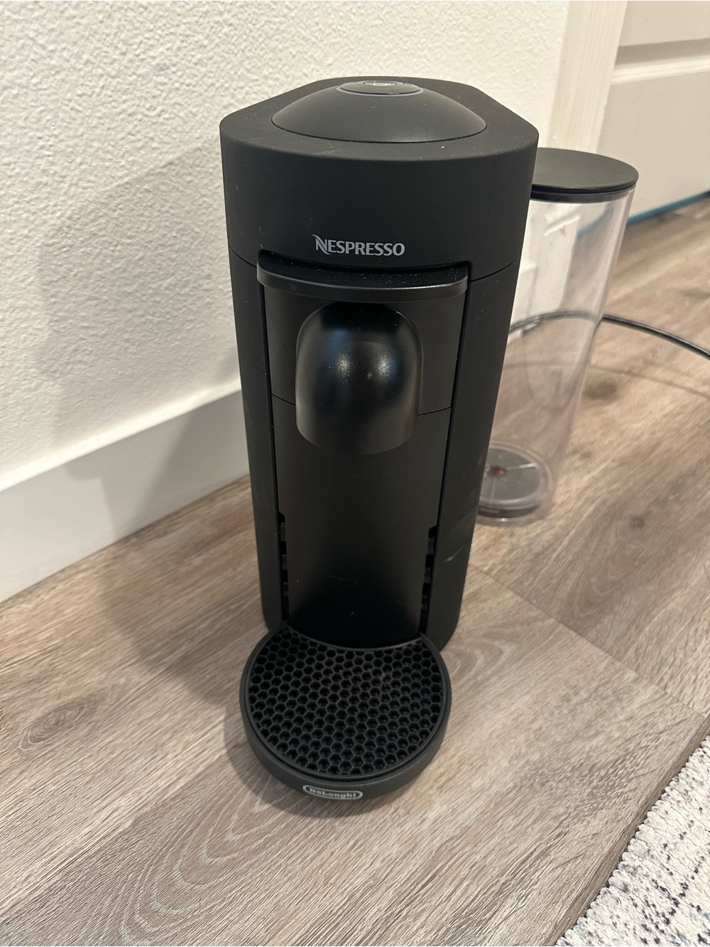De'Longhi Nespresso VertuoPlus Deluxe Espresso Maker